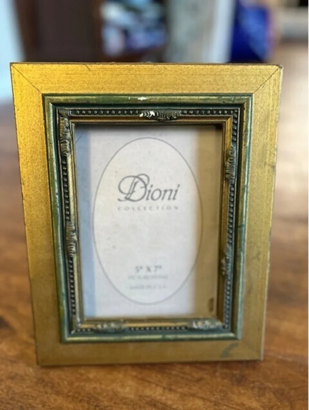 Dioni Collection 5x7 Gold and Green Decorative Picture Frame